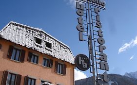 Hotel Adamello